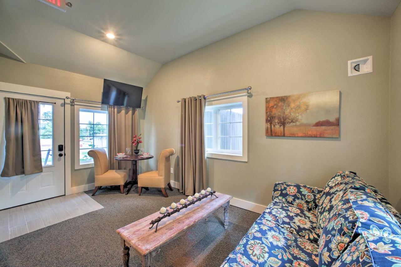 Branson Cottage With Pool Access About 2 Mi To The Strip Екстериор снимка