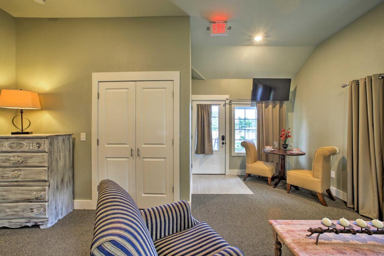 Branson Cottage With Pool Access About 2 Mi To The Strip Екстериор снимка